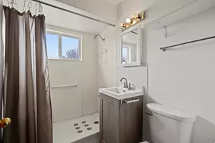 8026 W 84th Pl, Justice, IL 60458 - Photo 10