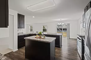 1504 Hearthstone Ln, North Aurora, IL 60542 - Photo 8