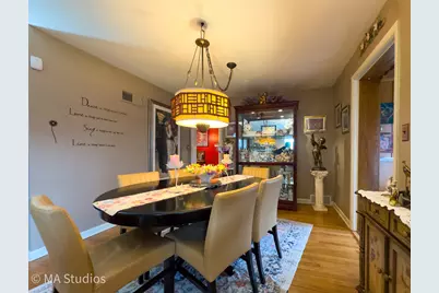 8922 Parkside Avenue, Morton Grove, IL 60053 - Photo 12