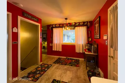 8922 Parkside Avenue, Morton Grove, IL 60053 - Photo 20