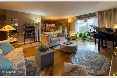 8922 Parkside Avenue, Morton Grove, IL 60053 - Photo 8