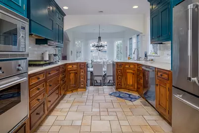 728 Howard Street, Wheaton, IL 60187 - Photo 6