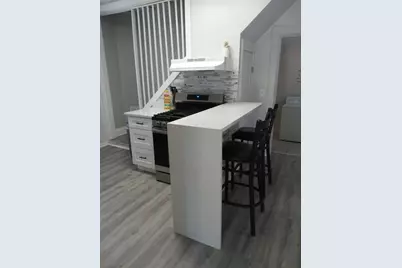 968 Judge Avenue, Waukegan, IL 60085 - Photo 8