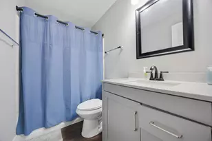 129 Southwicke Dr, Streamwood, IL 60107 - Photo 14