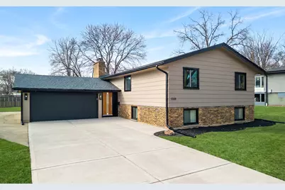 1338 Radcliffe Lane, Schaumburg, IL 60193 - Photo 1