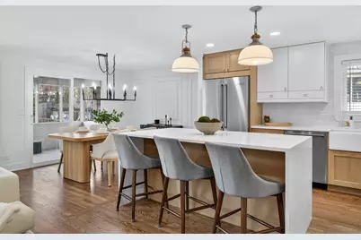 1338 Radcliffe Lane, Schaumburg, IL 60193 - Photo 6