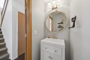 370 Dartmoor Ave, Romeoville, IL 60446 - Photo 10