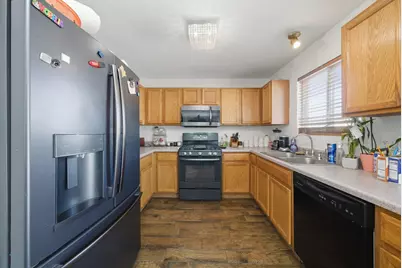 370 Dartmoor Avenue, Romeoville, IL 60446 - Photo 14