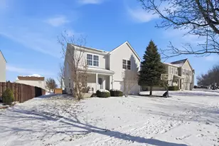 370 Dartmoor Ave, Romeoville, IL 60446 - Photo 2