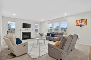 1818 Chandolin Ct, Elgin, IL 60124 - Photo 6