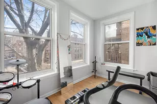 5811 N Winthrop Ave, Chicago, IL 60660 - Photo 12