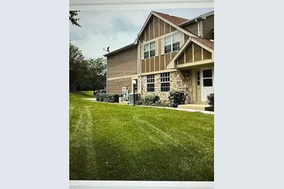 105 Maplewood Drive #85B, Vernon Hills, IL 60061 - Photo 1