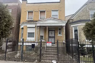 3927 W Fillmore St, Chicago, IL 60624 - Photo 1