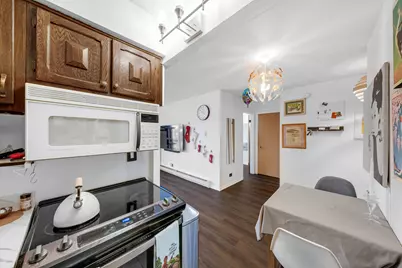 320 Circle Avenue #403, Forest Park, IL 60130 - Photo 10