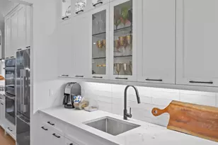 2759 W Lawrence Ave, Chicago, IL 60625 - Photo 10