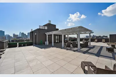 159 W North Avenue #402, Chicago, IL 60610 - Photo 18