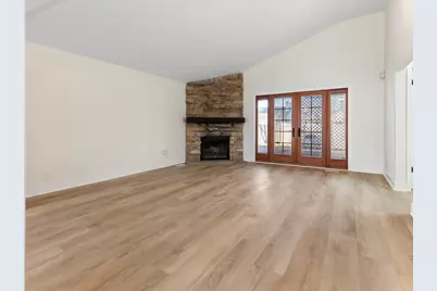 215 Apple Hill Lane, Streamwood, IL 60107 - Photo 8