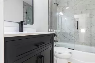 215 Apple Hill Ln, Streamwood, IL 60107 - Photo 12