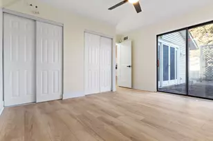 215 Apple Hill Ln, Streamwood, IL 60107 - Photo 10