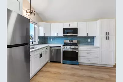 215 Apple Hill Lane, Streamwood, IL 60107 - Photo 4