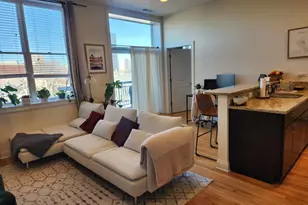 918 W Belmont Ave, Chicago, IL 60657 - Photo 4