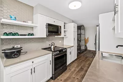 2150 Bouterse Street #205, Park Ridge, IL 60068 - Photo 8