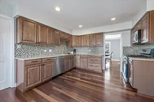 1246 Laurel Ave, Deerfield, IL 60015 - Photo 8