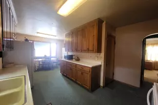 307 Court St, Streator, IL 61364 - Photo 18