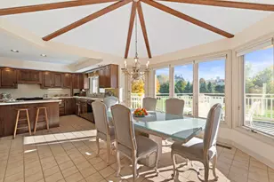 2016 Midwest Club Pkwy, Oak Brook, IL 60523 - Photo 14