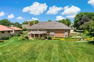 2016 Midwest Club Pkwy, Oak Brook, IL 60523 - Photo 4