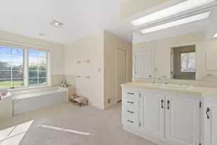 2016 Midwest Club Pkwy, Oak Brook, IL 60523 - Photo 22