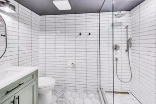 1910 S Indiana Ave, Chicago, IL 60616 - Photo 12