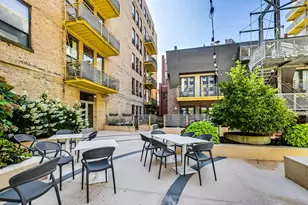 1910 S Indiana Ave, Chicago, IL 60616 - Photo 22