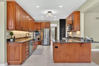 1518 N Patton Avenue, Arlington Heights, IL 60004 - Photo 16