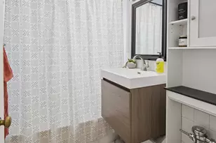 2909 N Sheridan Rd, Chicago, IL 60657 - Photo 10