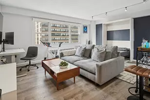 2909 N Sheridan Rd, Chicago, IL 60657 - Photo 6