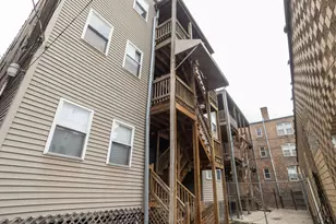 8211 S Drexel Ave, Chicago, IL 60619 - Photo 10