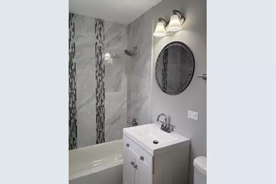 [Address not provided], Chicago, IL 60617 - Photo 8