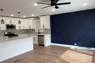 [Address not provided], Chicago, IL 60617 - Photo 6