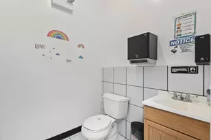 222 E 61st St, Chicago, IL 60637 - Photo 36