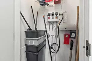 222 E 61st St, Chicago, IL 60637 - Photo 26