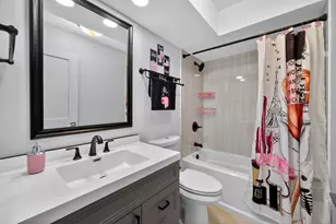 2715 Knollwood Pl, Hazel Crest, IL 60429 - Photo 32