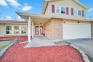2715 Knollwood Pl, Hazel Crest, IL 60429 - Photo 2