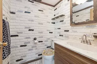 10008 Buell Ct, Oak Lawn, IL 60453 - Photo 16