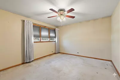 10008 Buell Court, Oak Lawn, IL 60453 - Photo 8