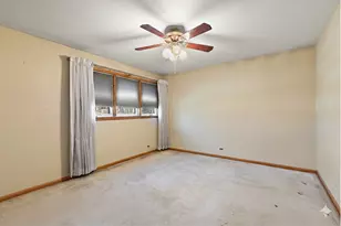 10008 Buell Ct, Oak Lawn, IL 60453 - Photo 8