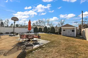 10008 Buell Ct, Oak Lawn, IL 60453 - Photo 14