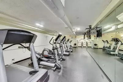 1560 N Sandburg Terrace #2411J, Chicago, IL 60610 - Photo 24