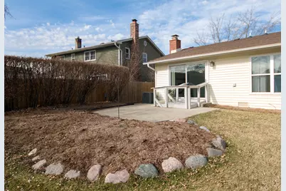 825 Concord Lane, Hoffman Estates, IL 60192 - Photo 24