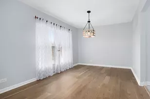 825 Concord Ln, Hoffman Estates, IL 60192 - Photo 8